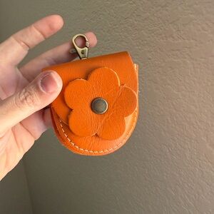 Portland Leather goods Clementine petunia pouch keychain